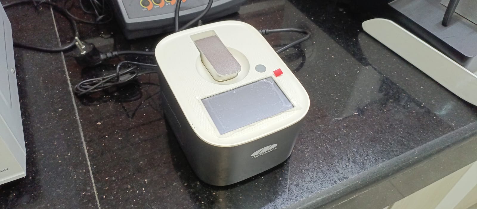 Spectrophotometer